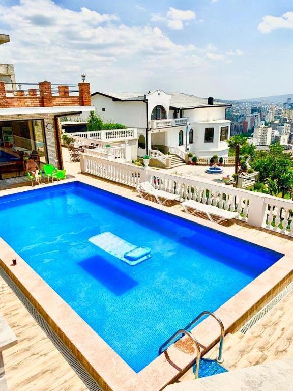 The Hilltop Skyline Hotel ティビリシ エクステリア 写真
