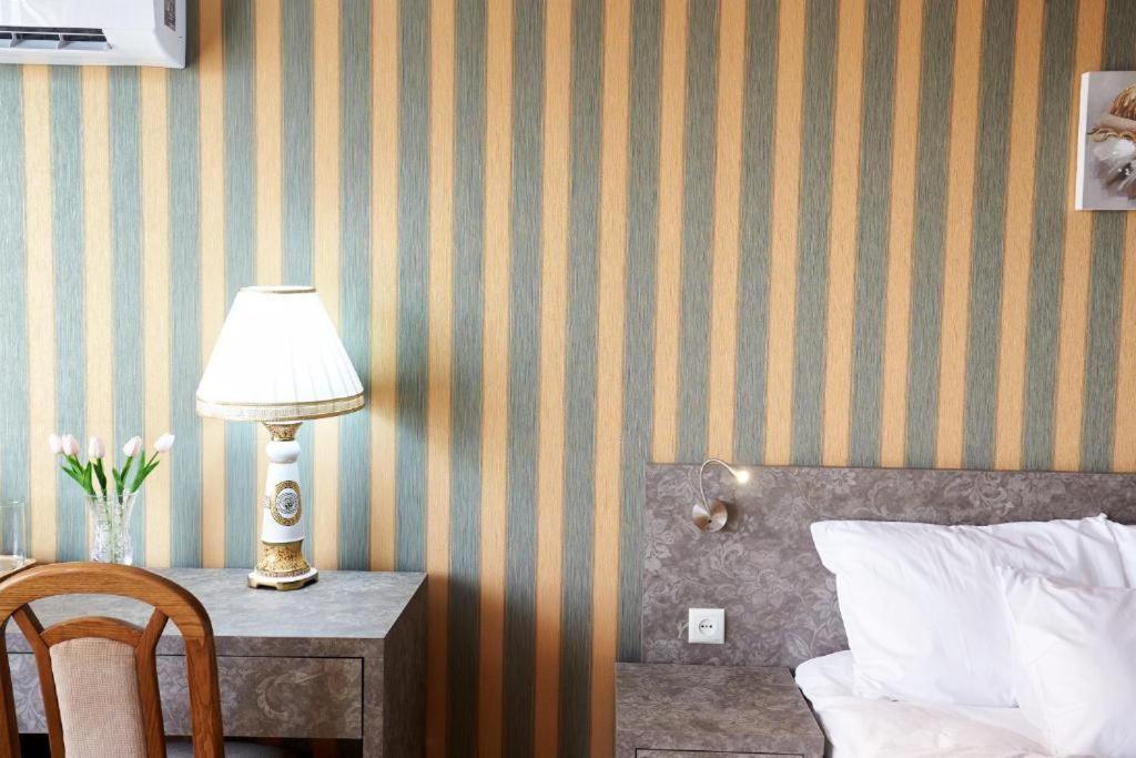 The Hilltop Skyline Hotel ティビリシ エクステリア 写真