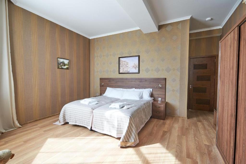 The Hilltop Skyline Hotel ティビリシ エクステリア 写真